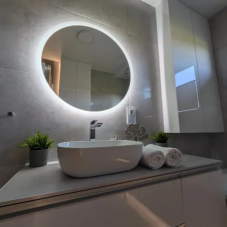 Chill House * 扎托尔